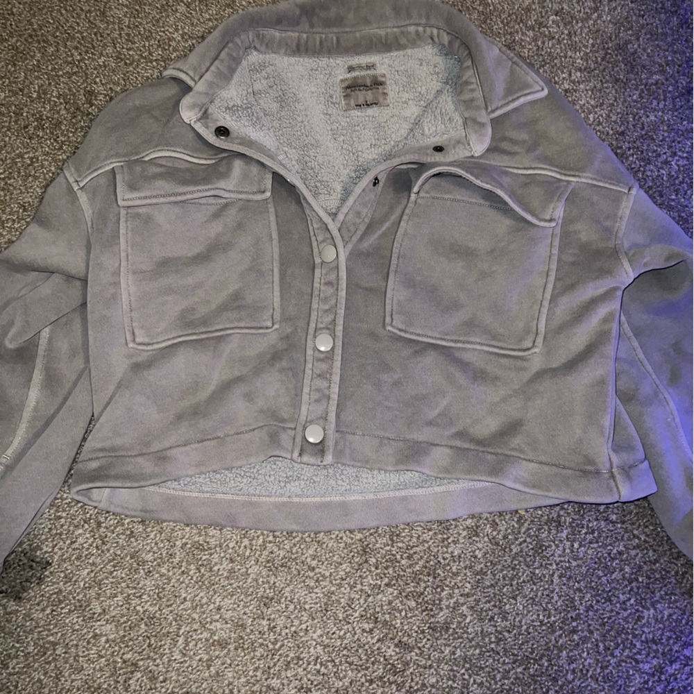 Abercrombie size small grey